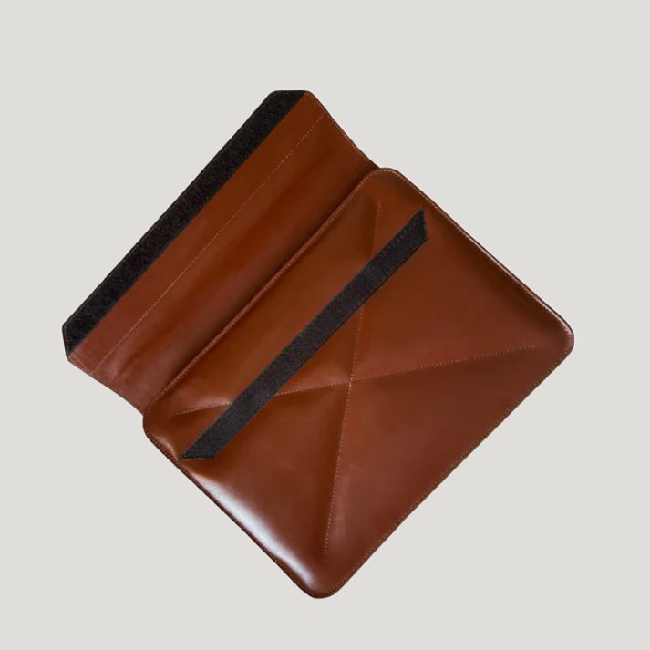 Elzoro Tan Executive Laptop Sleeve